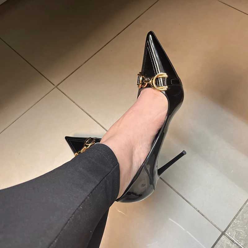 Wen 7cm 10cm High H Wedding Nude Green Red Pump Womens Luxury Designer Metal Chain Stiletto Heels Y250319