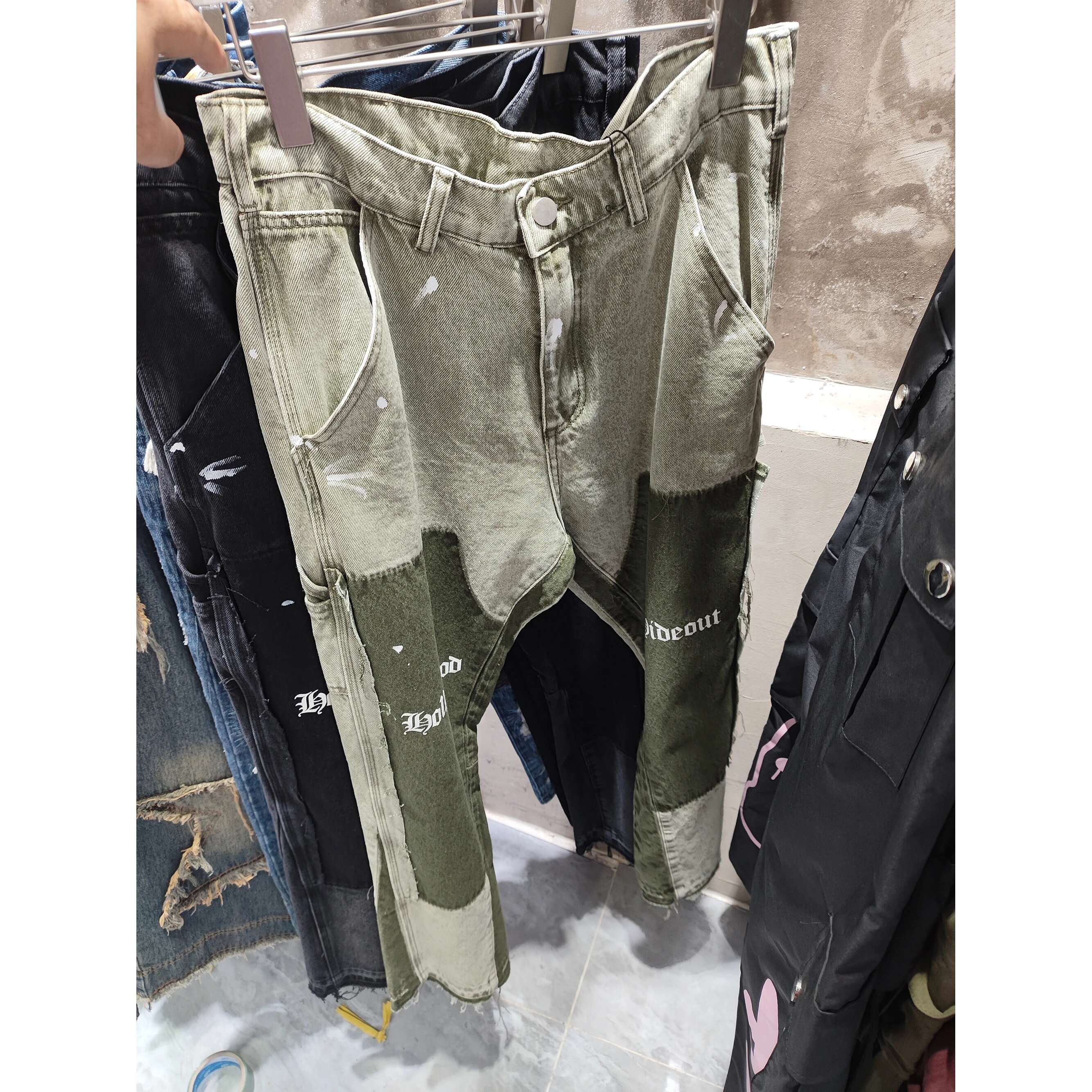 Designer Jeans Vintage Distressed Jeans Niche Design Green Graffiti Men's Horn Jeans Hip-hop Splashed Ink Y2k Street Wear Casual Slim Fit Men