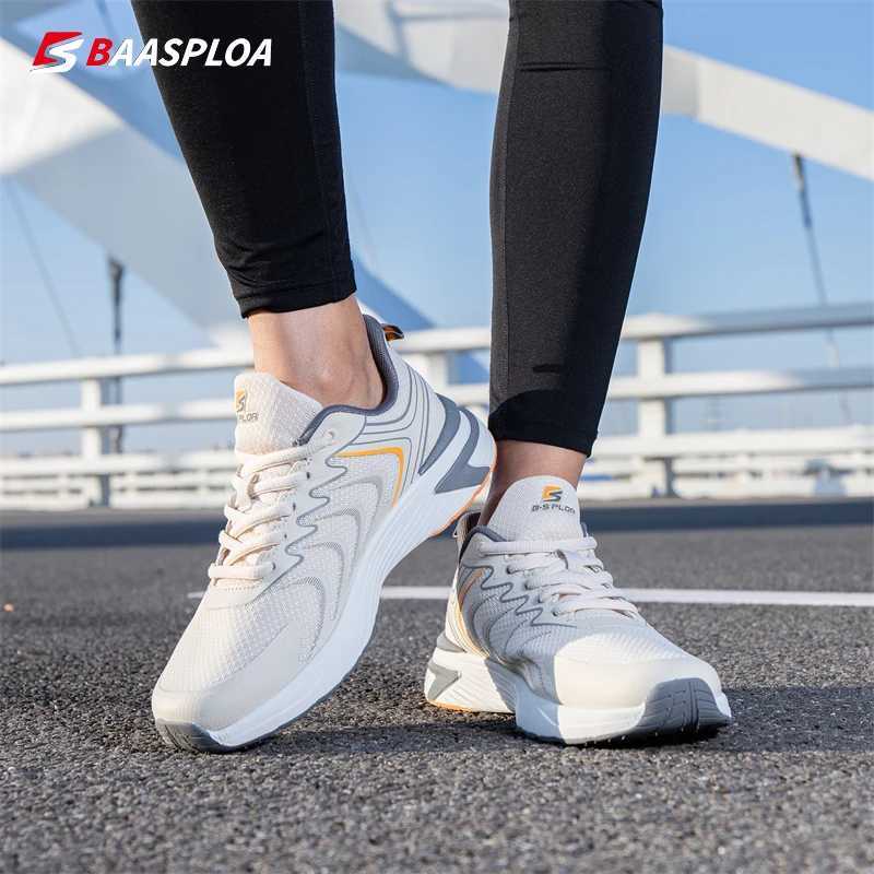 Explore Mens Walking Shoes 2024 Summer Outdoor Mountain Training Sneakers Male Casual Lightweight Mesh Breathable ShoesW250320