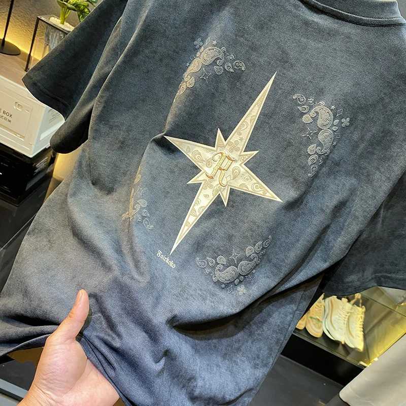 2014 Summer New Lightweight Luxury Mens Short Sleeve Fashion Embroidery High end Loose Large Size Leisure High Density HaT250319