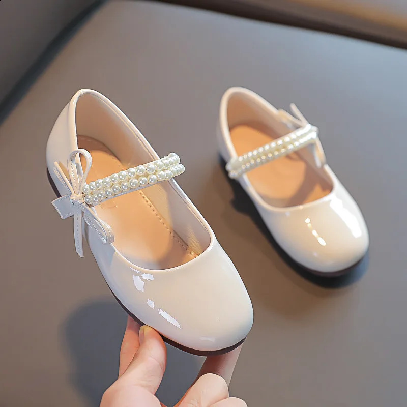 Fashion Bow Girl Princess Shoes 2025 Spring Childrens Leather Shoes Flat Bottom Anti Slip Baby Kids Casual Shoes 250319
