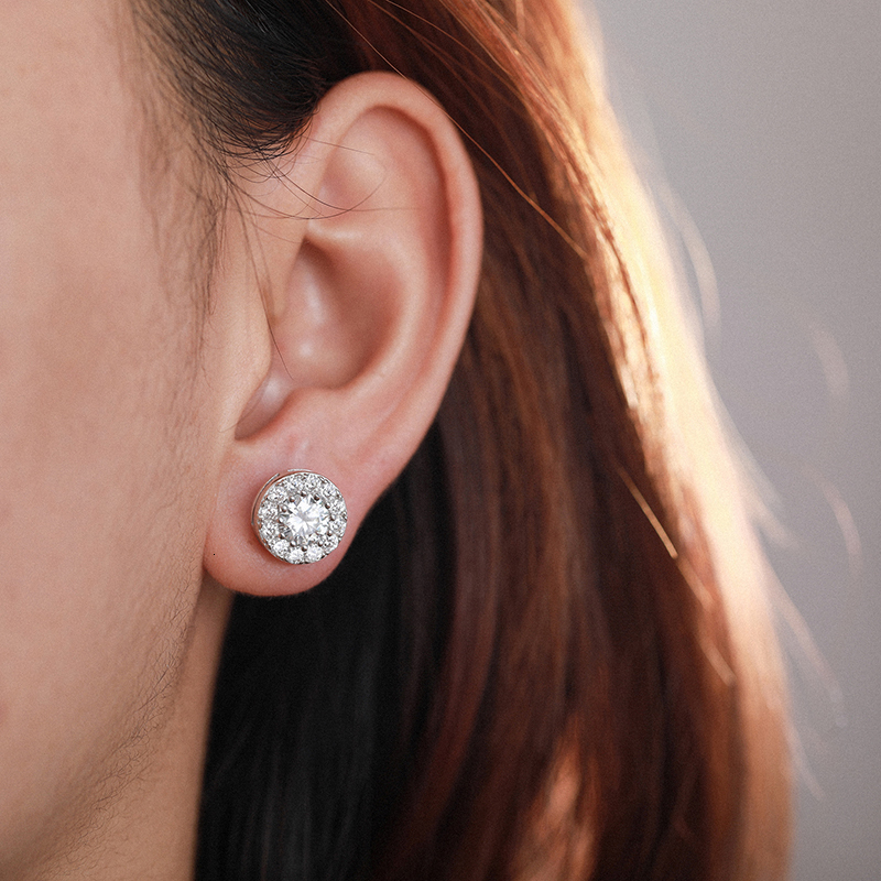 TUHE Unisex Fine Jewelry VVS1 Moissanite Round Earrings For Women silver 925 Stud Earrings Jewelry Gifts