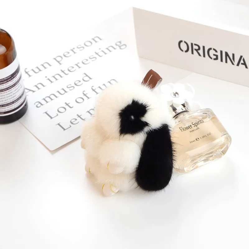 Cute rabbit real mink keychain womens bag decoration pavilion plush rabbit pendant car keyring birthday gift girl accessoriesXJ250319