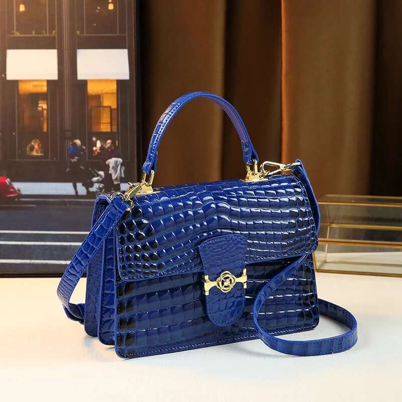 New Women's Fashionable Arch Bead Small Square Bag, Versatile Daily Handbag, Atmospheric Business Commuting Shoulder Crossbody