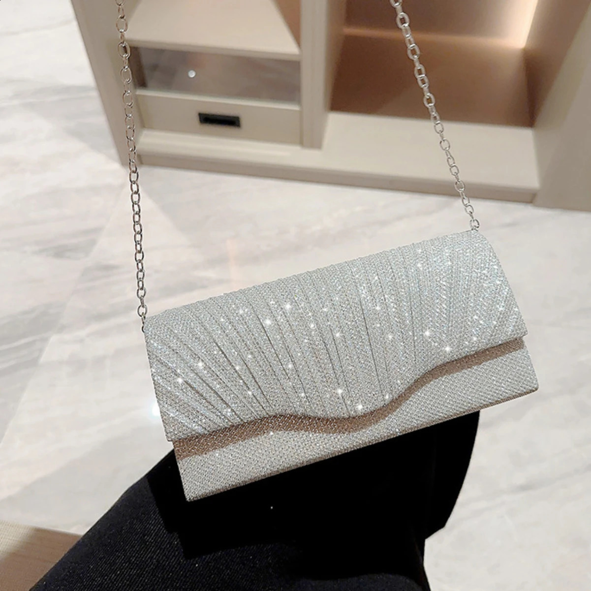 Ladies Flash Silver Clutch Bag Envelope Evening Fashion Elegant Long Wallet Chain Shoulder Wedding Party Handbag 250317