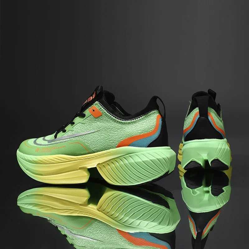 Soft padded mens running shoes womens original marathon outdoor jogging net breathable sports shoes mens comfortable sports training shoesW250320