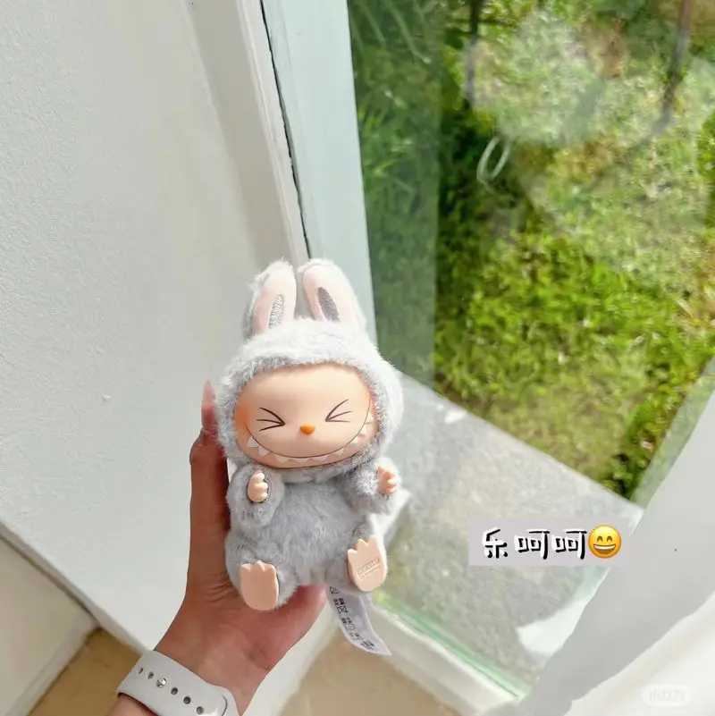 Labubu 2.0 has a seat monster vinyl blind box pendant decoration replicated keychain toy 1 1 made in China high-qualityXJ250319