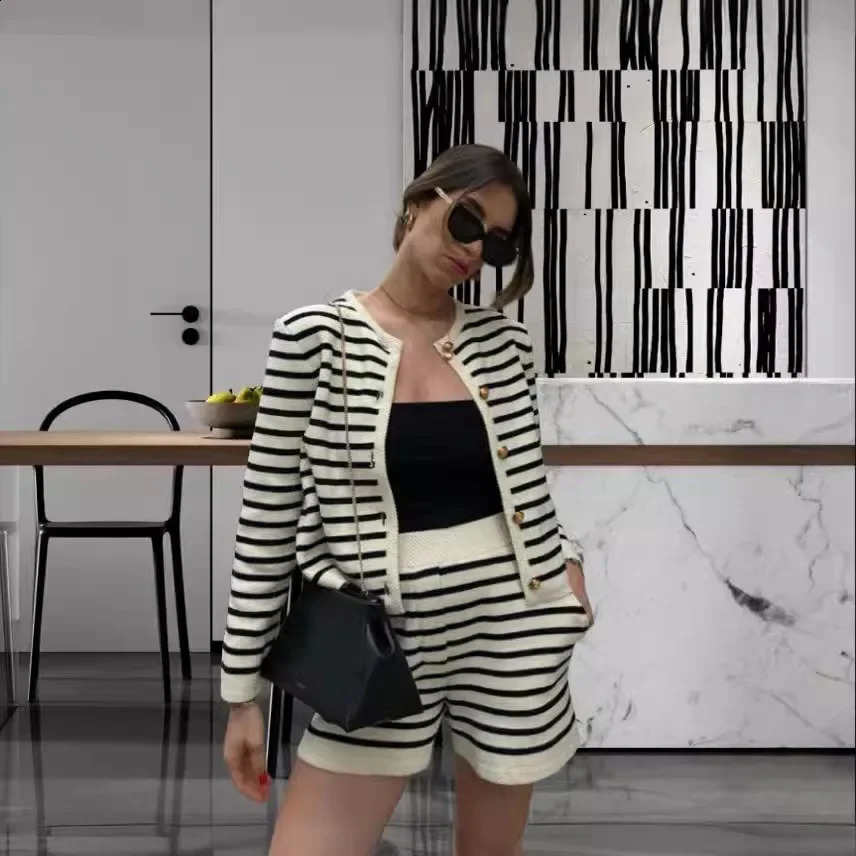 womens fashionable casual sweater cardigan wool sweater for quick sale striped round neck knitted shorts set summer clothing 250318