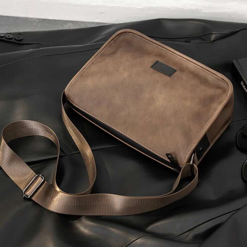 Retro Fashion Men's Soft PU Leather Shoulder High Capacity Crossbody Bags Messenger Bag Handbags Bolso Hombre