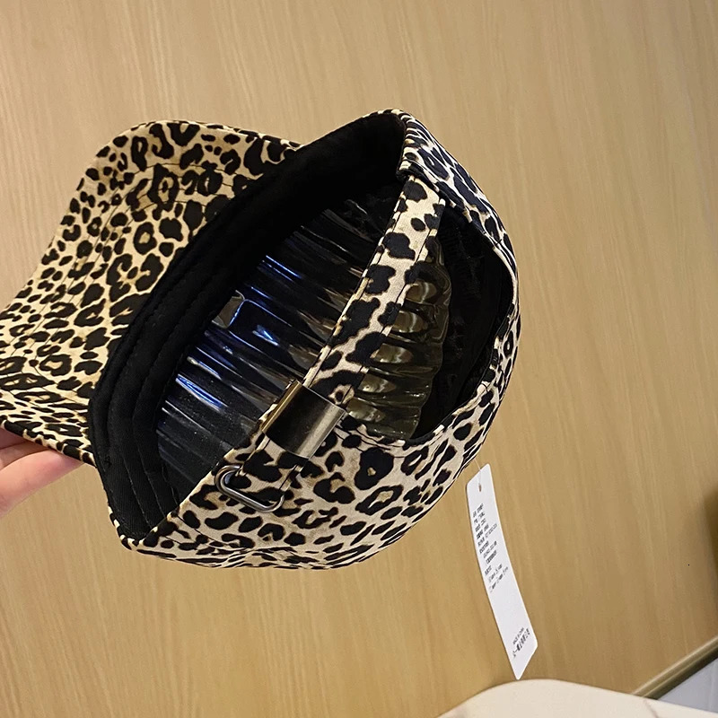 Hat Women British Retro Leopard Print Fashion Cap Korean Version of The Trend All Casual Visor Cap Baseball Caps Spring Autumn 250320
