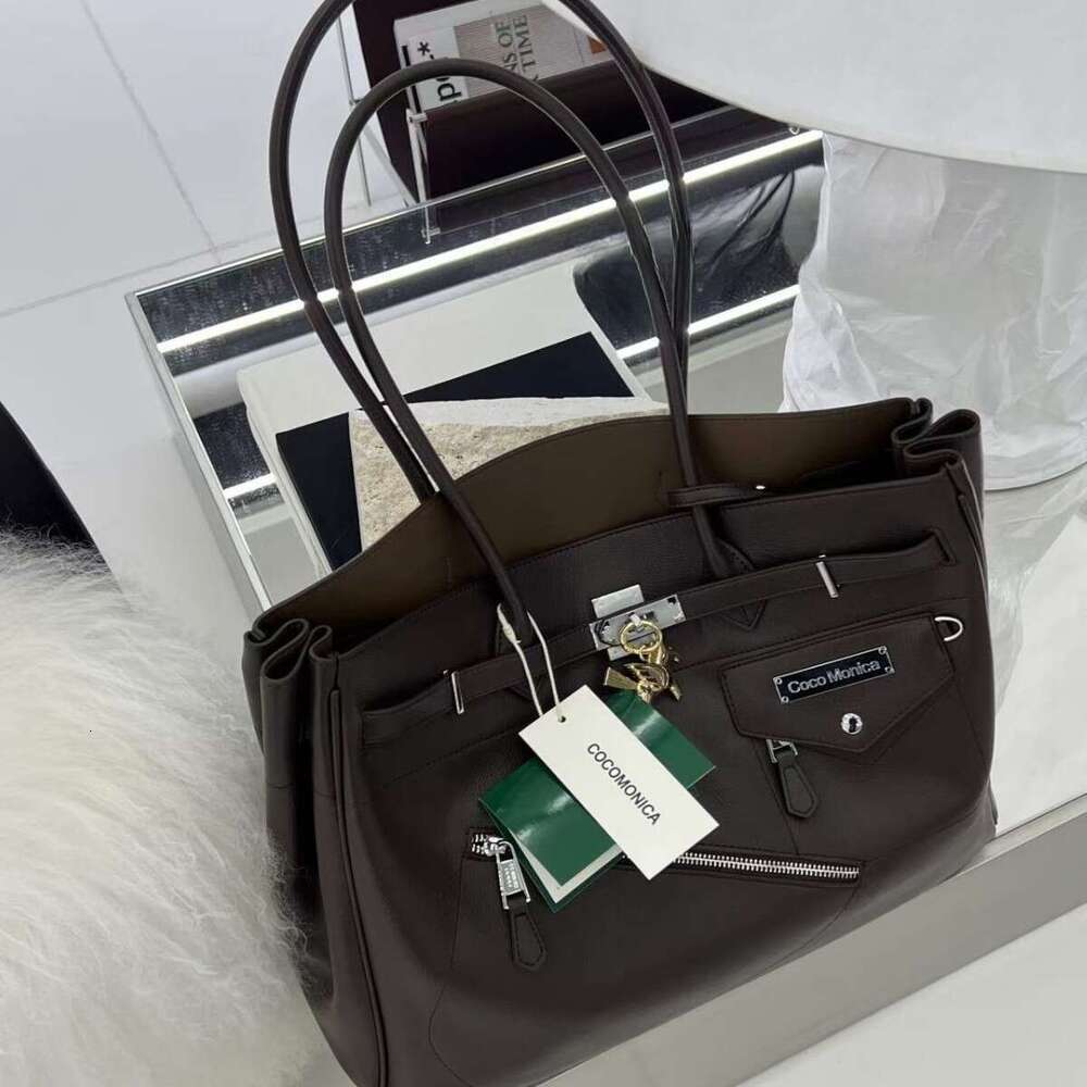 Designer Lock Wings Tote Bag Large Capacity Commuting Genuine Leather Locomotive Versatile Women Shoulder Handbag