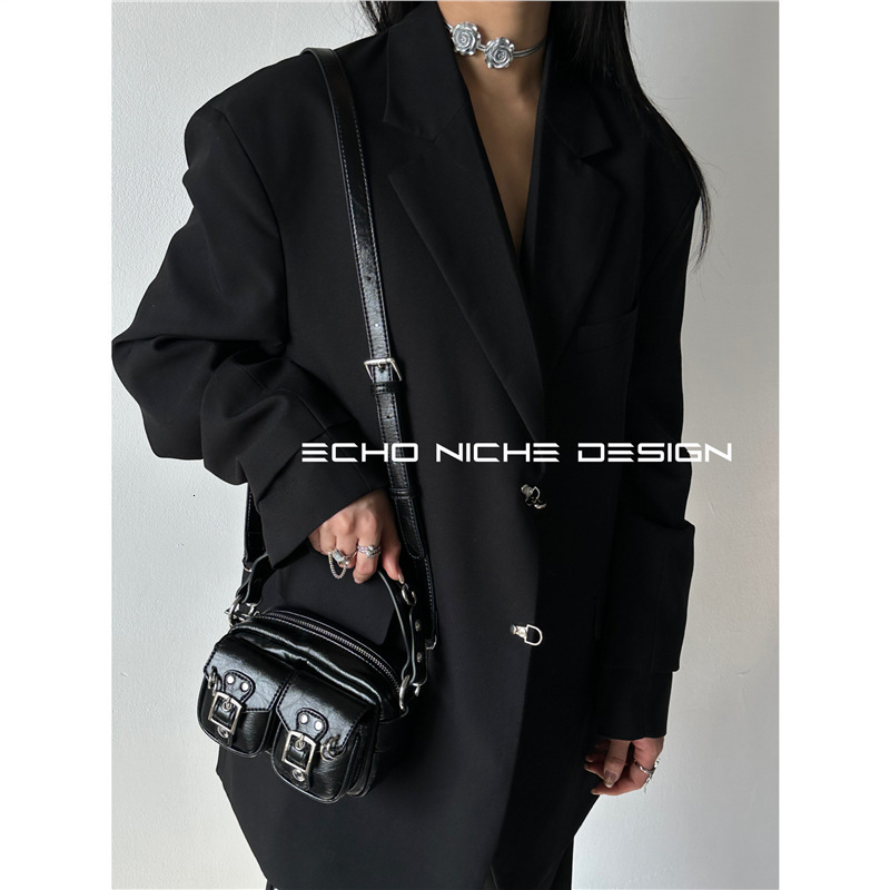 Autumn And Winter New Niche Design Functional Spicy Girl Dark Double Pocket Camera Small Square Single Shoulder Hand-Held Crossbody Bag
