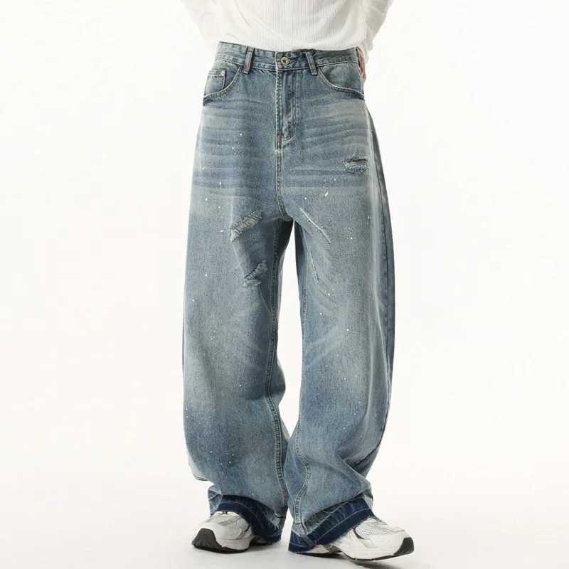 Four season Mens Korean version ground white cat whisker washed pattern design with rough edges straight leg versatile jeansT250319