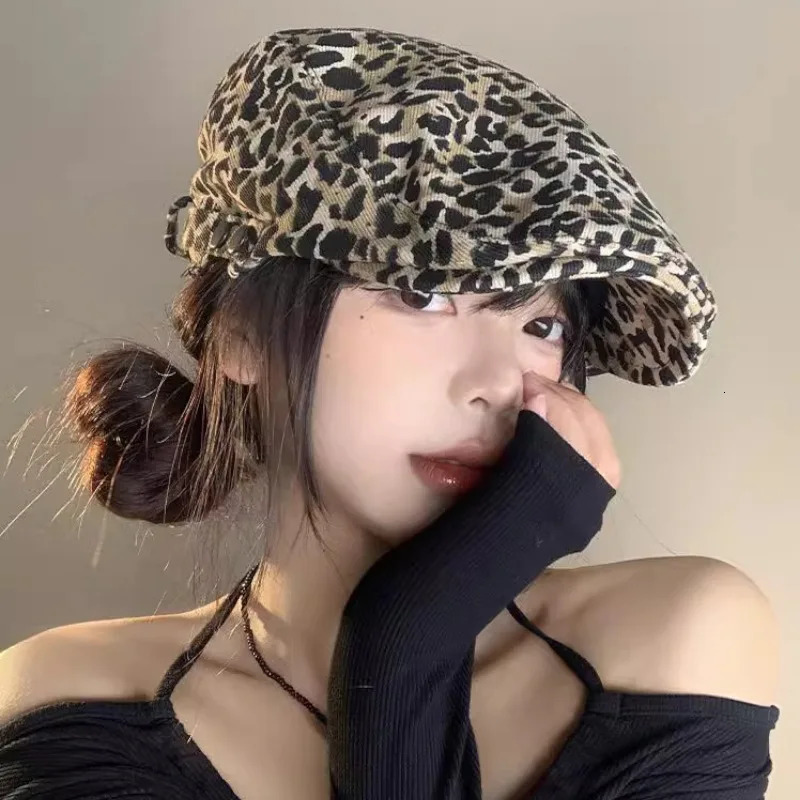 Womens Leopard Print sboy Cap Classic Adjustable Gatsby Cabbie Ivy Flat Hat Fashion Casual Beret Hat 250320