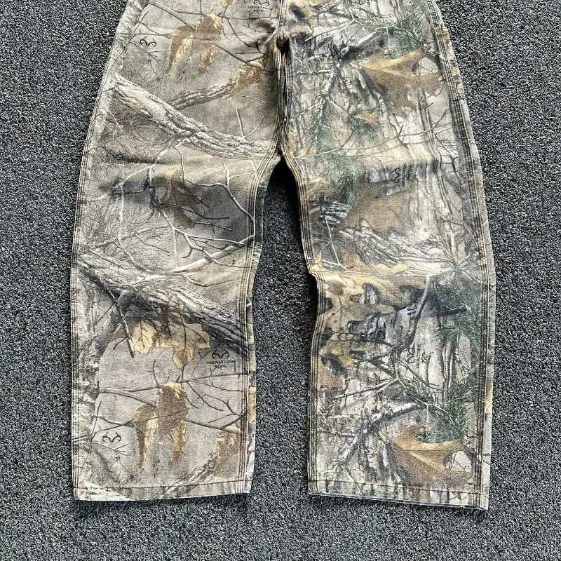 Camouflage cargo pants Y2K New American mainstream hip-hop skateboarding mens street clothing Gothic street super loose jeansT250319