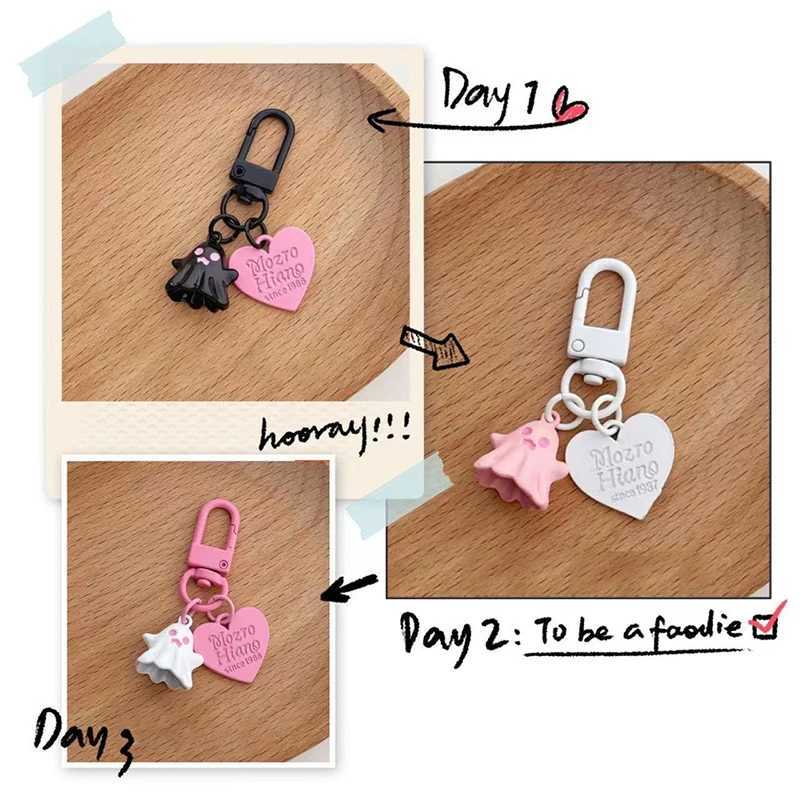 Little Ghost Keychain Halloween Ghost Love Pendant Fashion Mobile Talisman Car Key Accessories Friends GiftXJ250319