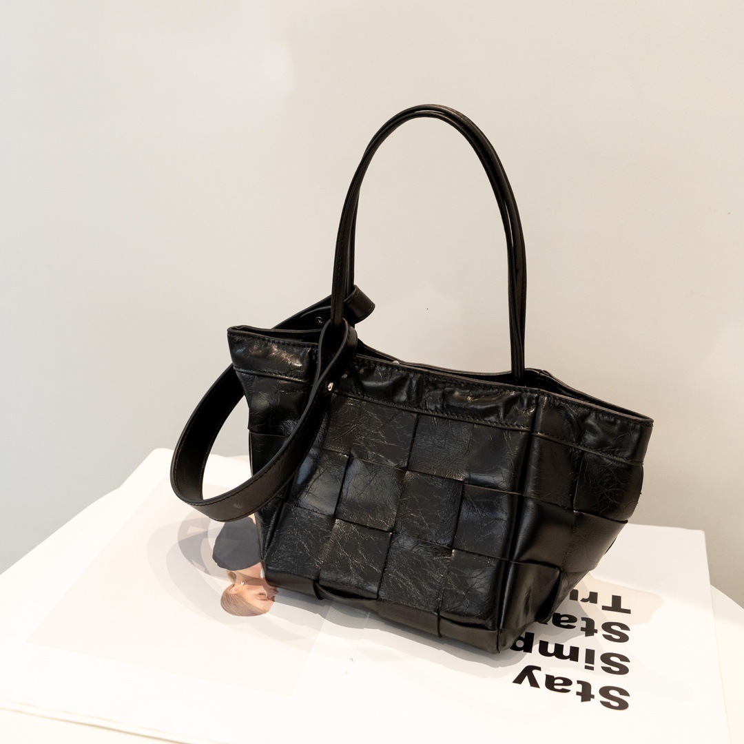 Leather Woven Dumpling Tiktok Anchor Holding Zongzi Bag 2025 Summer New Style Women Can Cross One Shoulder Obliquely