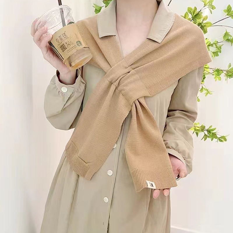 K183 Internet celebrity knitted outerwear cross-shoulder shawl female Korean solid color scarf air conditioning shoulder interspersed waistcoat fake c