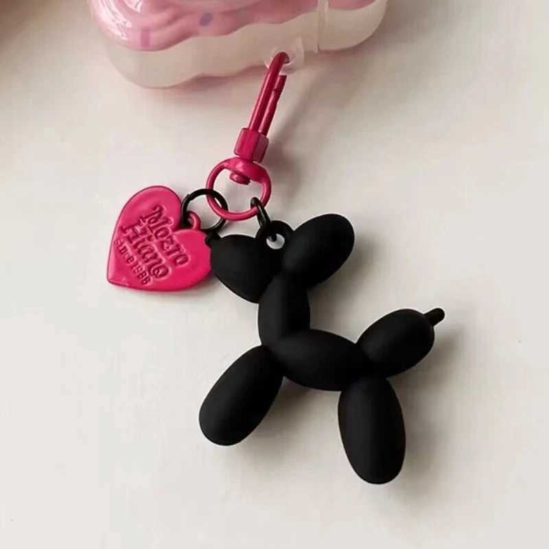 Fashion keychain punk balloon dog soft rubber dog keychain womens bag pendant jewelry pavilion mens car keyring keychainXJ250319