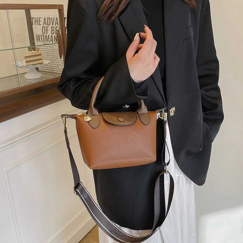 Fashion Commuter Leather Messenger Bag - Luxury Minimalist Cross body Wallet with Letters Vintage Paris Fashion Handbag Y250319