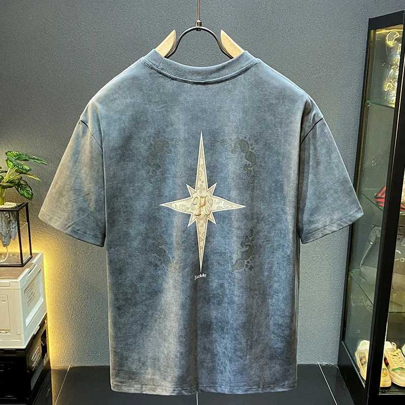 2014 Summer New Lightweight Luxury Mens Short Sleeve Fashion Embroidery High end Loose Large Size Leisure High Density HaT250319