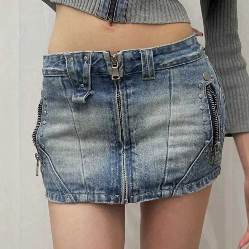 2024 Womens Summer Blue Rivet Skirt Sexy Short Mini Wrap Denim Skirt High Waist Slim Thin Word Package Personality Jean SkirtXJ250320