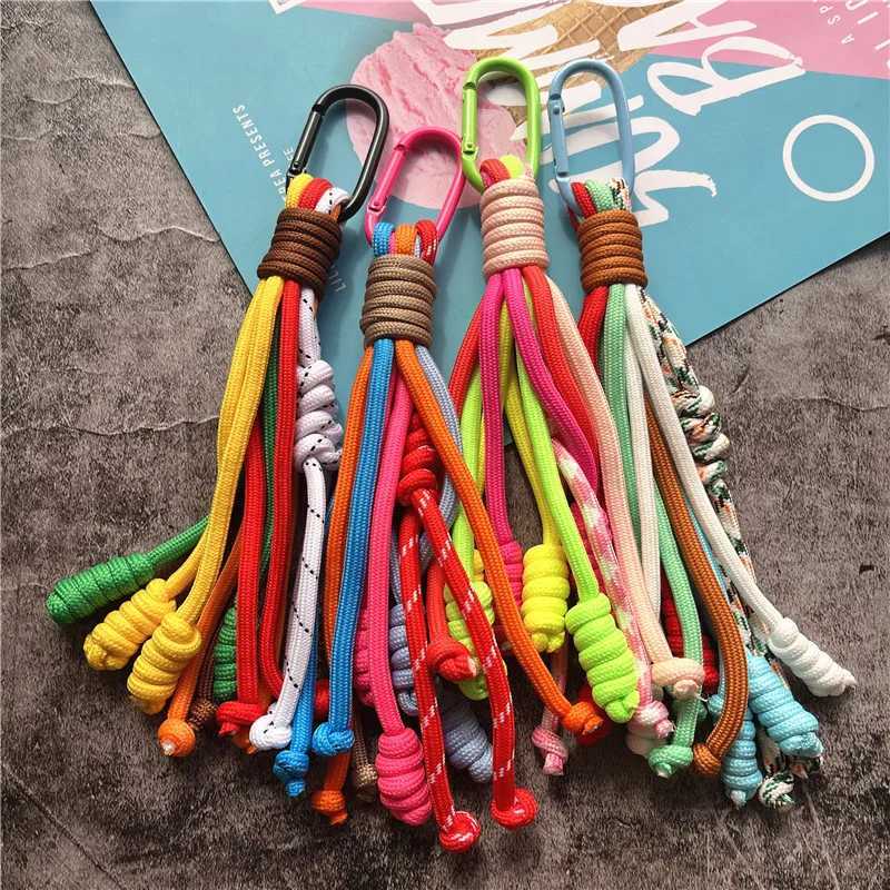 Motorcycle accessories car key contrasting color keychain accessories hand-painted bag charm couple handbag giftsXJ250319