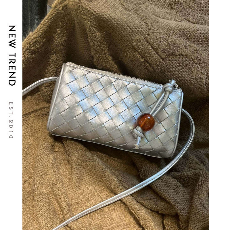 Cowhide Woven New Versatile Niche Design Dumpling Cross Shoulder Women S Bag Leather Handbag Shoulder Bags