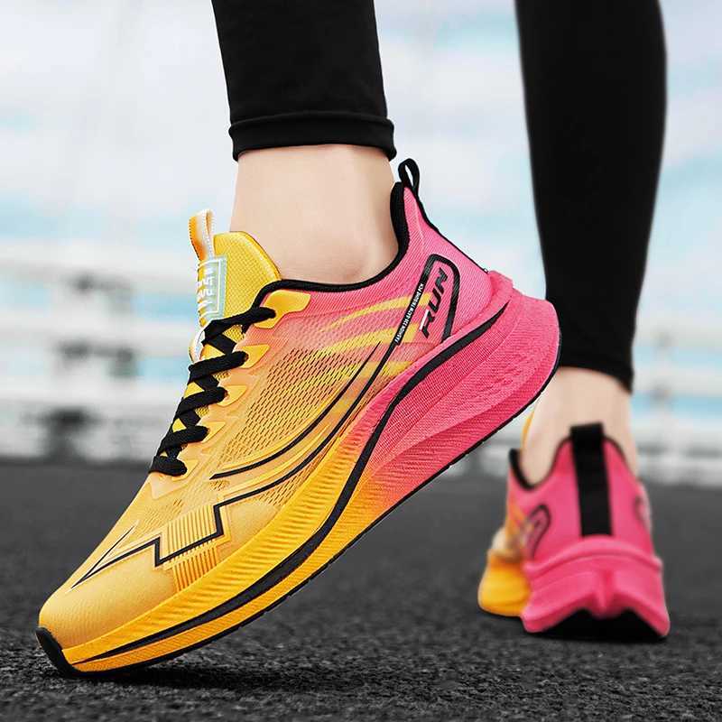 Xtep Mens Running Shoes 2025 Spring Lightweight Soft Cushion Wear resistant Training Running Shoes Y250320