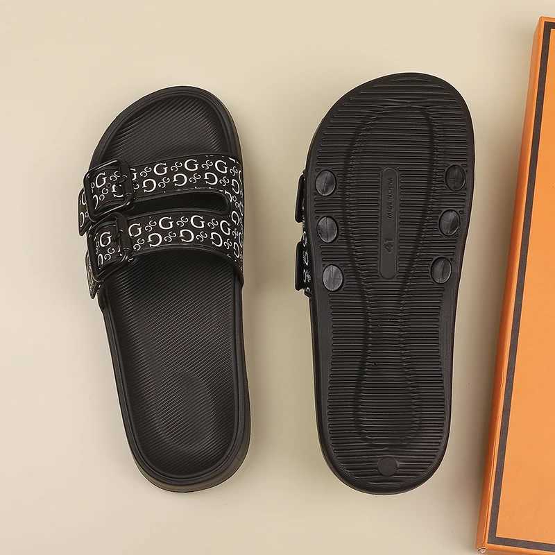 Mens leather sandals foldable mens sandals household slippers mens summer shoes mens slippers flip cover Y250320