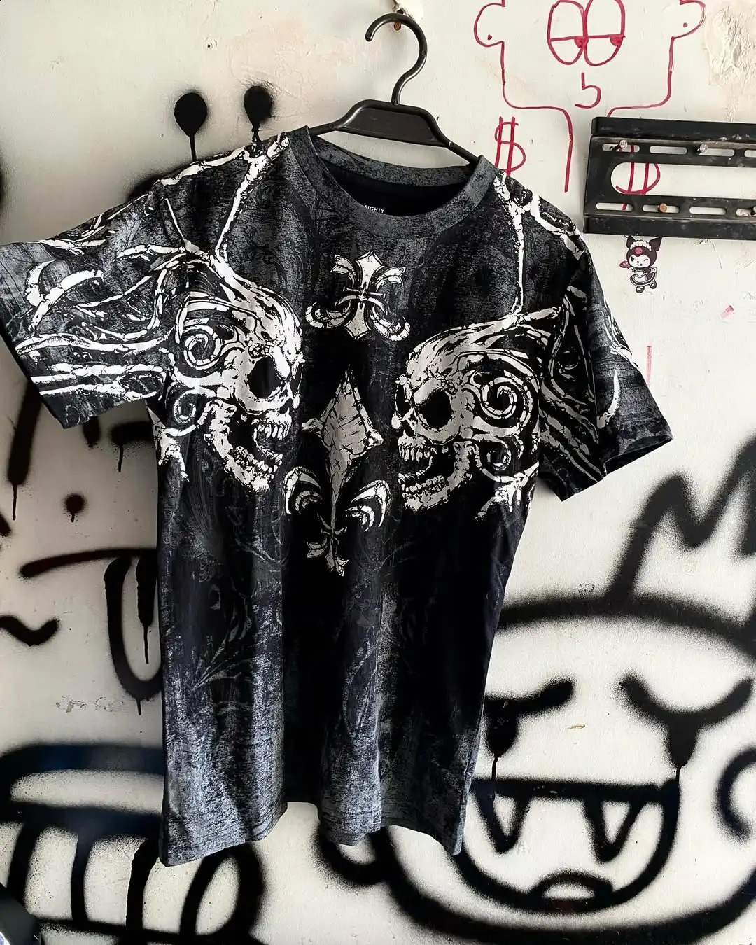Gothic Skull Print Loose Shortsleeved Tshirt Fashionable Street Fashion Printed Harajuku Y2kT Shirt 250312