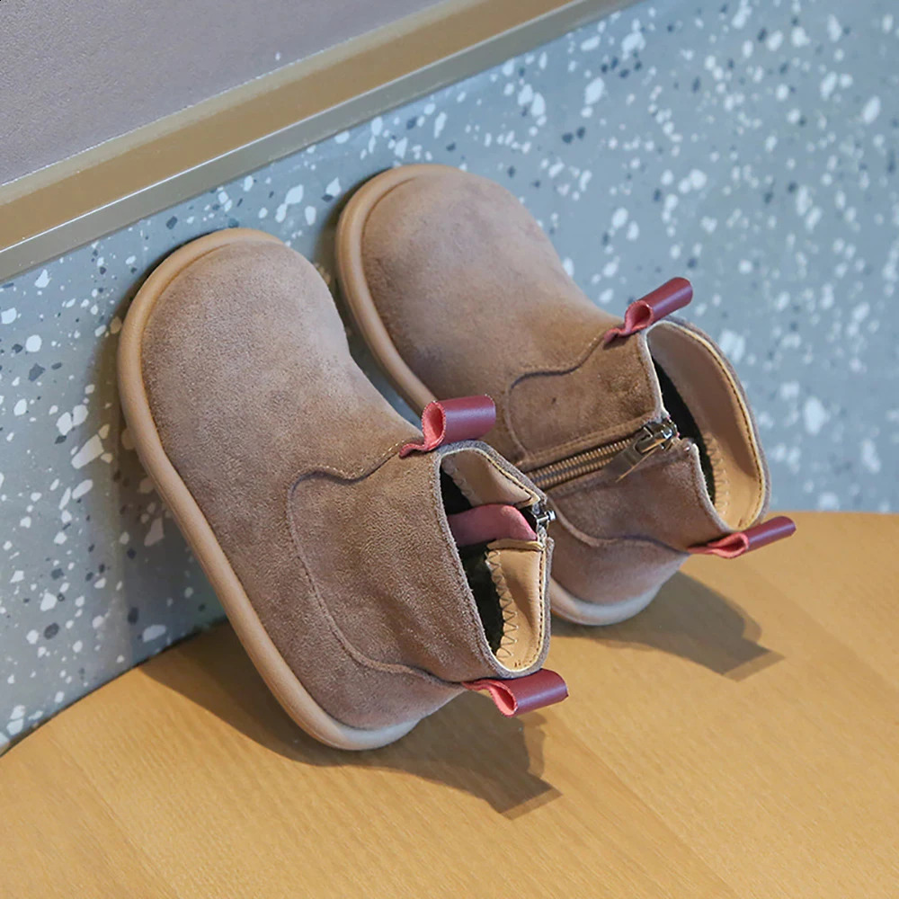 Baby Padded Martin Boots Autumn and Winter girls hundred retro cotton boots British style boys solid color padded cotton boo 250319