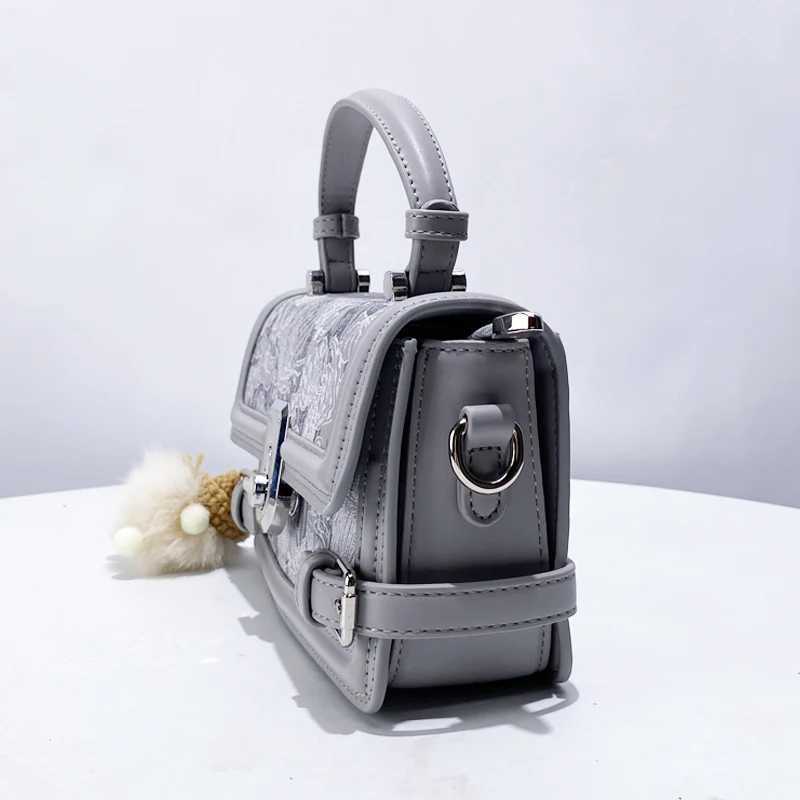 Embroidered square womens luxury designer handbag wallet 2024 new fashion moonlight treasure box shoulder ten font Y250319