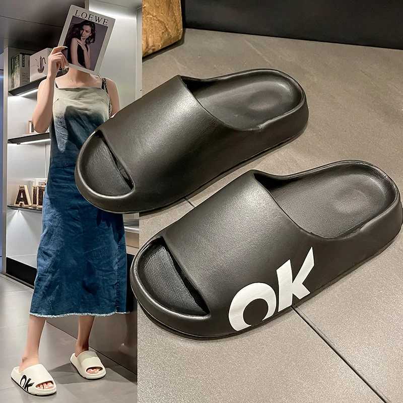 Trend slider mens summer new thick sole step poop feeling men wearing casual soft sole N-slip sandals outside the beach Y250320