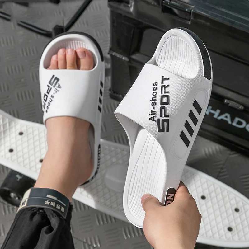 2024 Summer Mens Beach Slide Cartoon Bear Flip Cover Warm Bottom Indoor Bathroom Non slip Shoes Couple Sandals Y250320