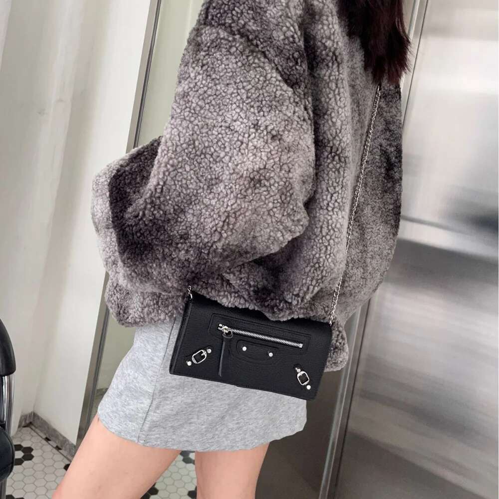 2024 Mini Shoulder Genuine Leather Women Crossbody Bags Eent Cowhide Rivets Motorcycle Bag Chain Small Handbag Purse