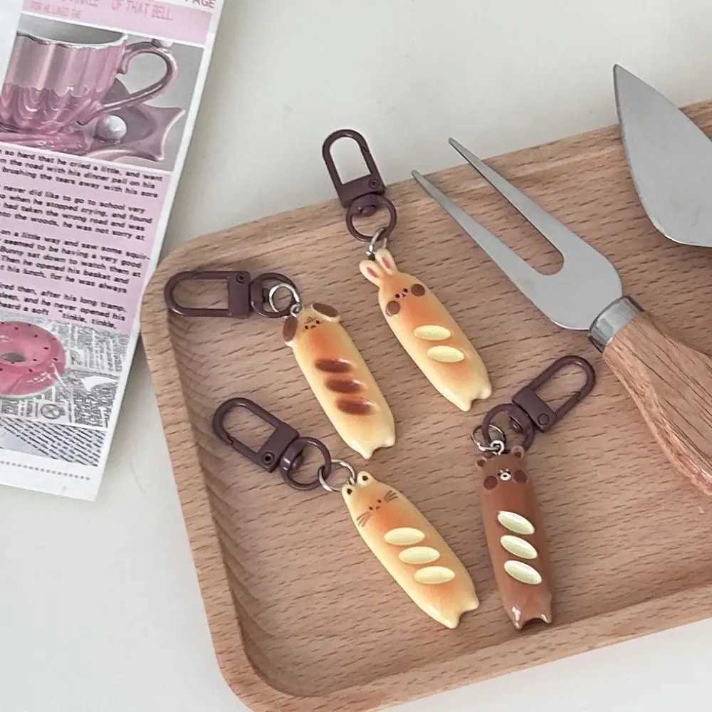 French Bread Bear Keychain Cute Dog Rabbit Cat Bread Puppy Pendant Creative Keyring Cat Bag Hanging CoupleXJ250319