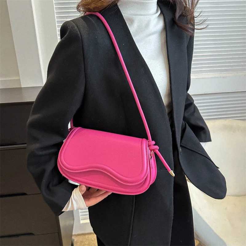 Fashion saddle bag simple casual cross shaped bag womens shoulder bag Y250319