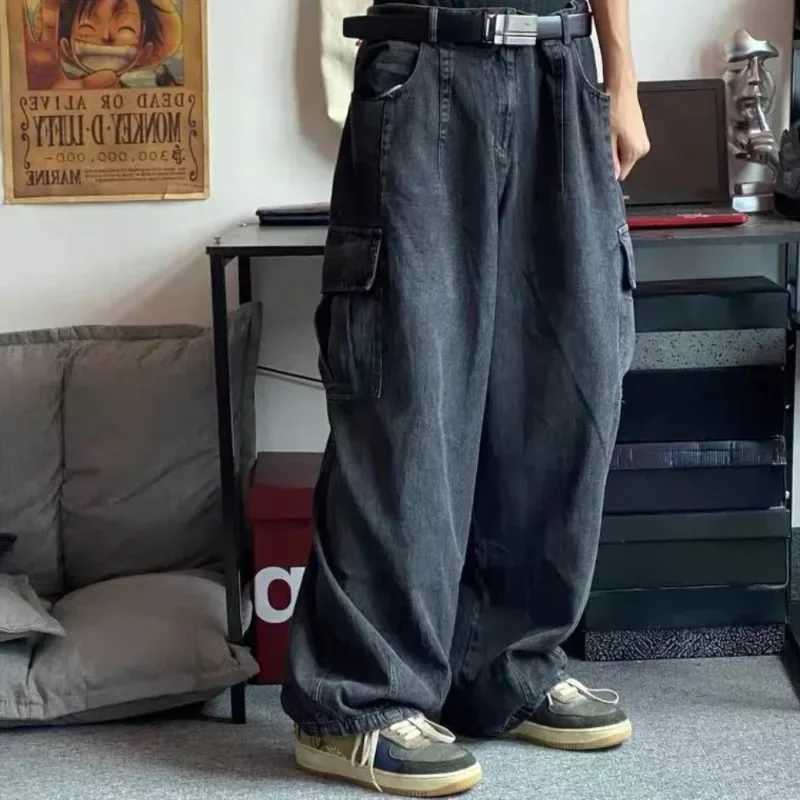2024 new black pocket jeans mens oversized Korean fashion goods wide denim pants street clothing Y2k pants mens sports pantsT250319