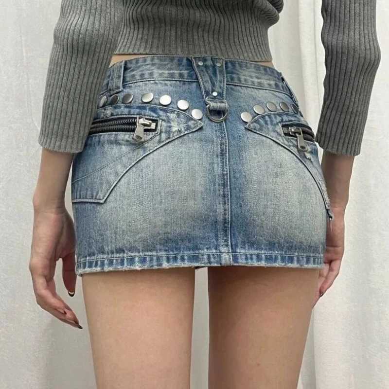 2024 Womens Summer Blue Rivet Skirt Sexy Short Mini Wrap Denim Skirt High Waist Slim Thin Word Package Personality Jean SkirtXJ250320