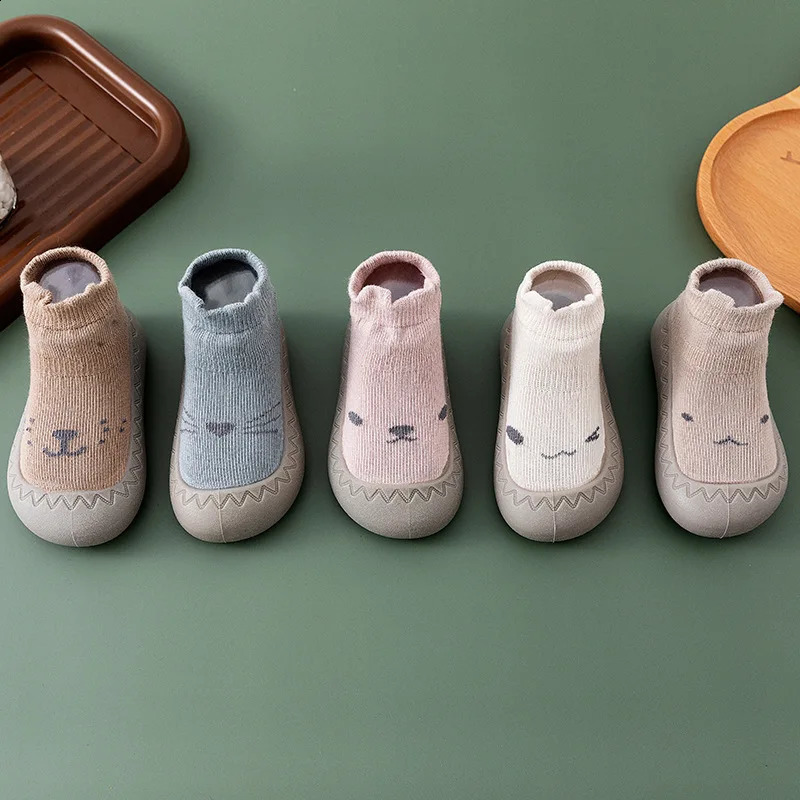 Baby Socks Shoes born Warmth Baby Boys Shoes Soft Rubber Sneakers Cute Colors Baby Toddler Girls First Step Walker Shoes 250319