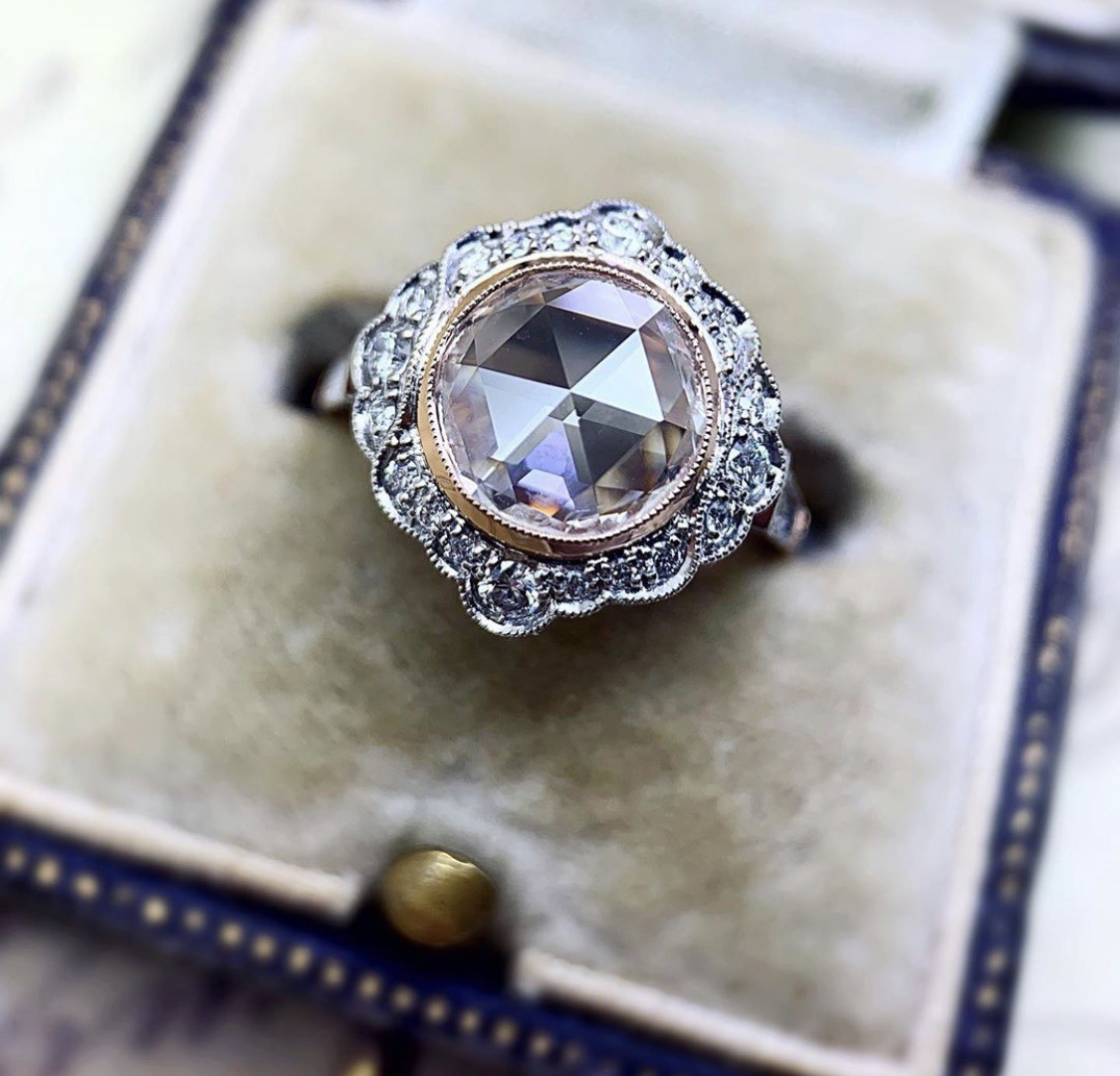 Engagement Ring with Zircon Inlay Modern and Chic Fashion Accessory for Her Perfect for Proposals and Special Occasions