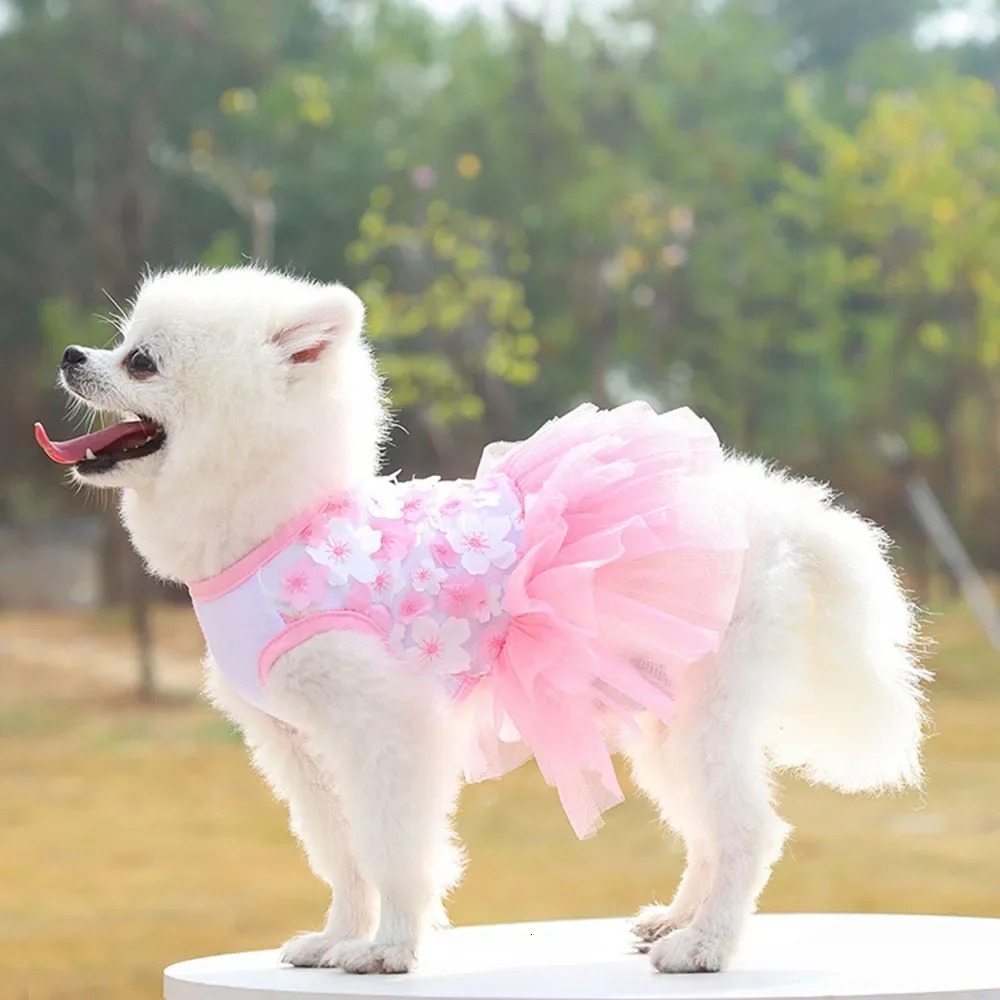 Flower Dog Dress Sweet Teddy Cat Skin Princess Valentines Day Pet Tutu SpringSummer Wedding Party 250318