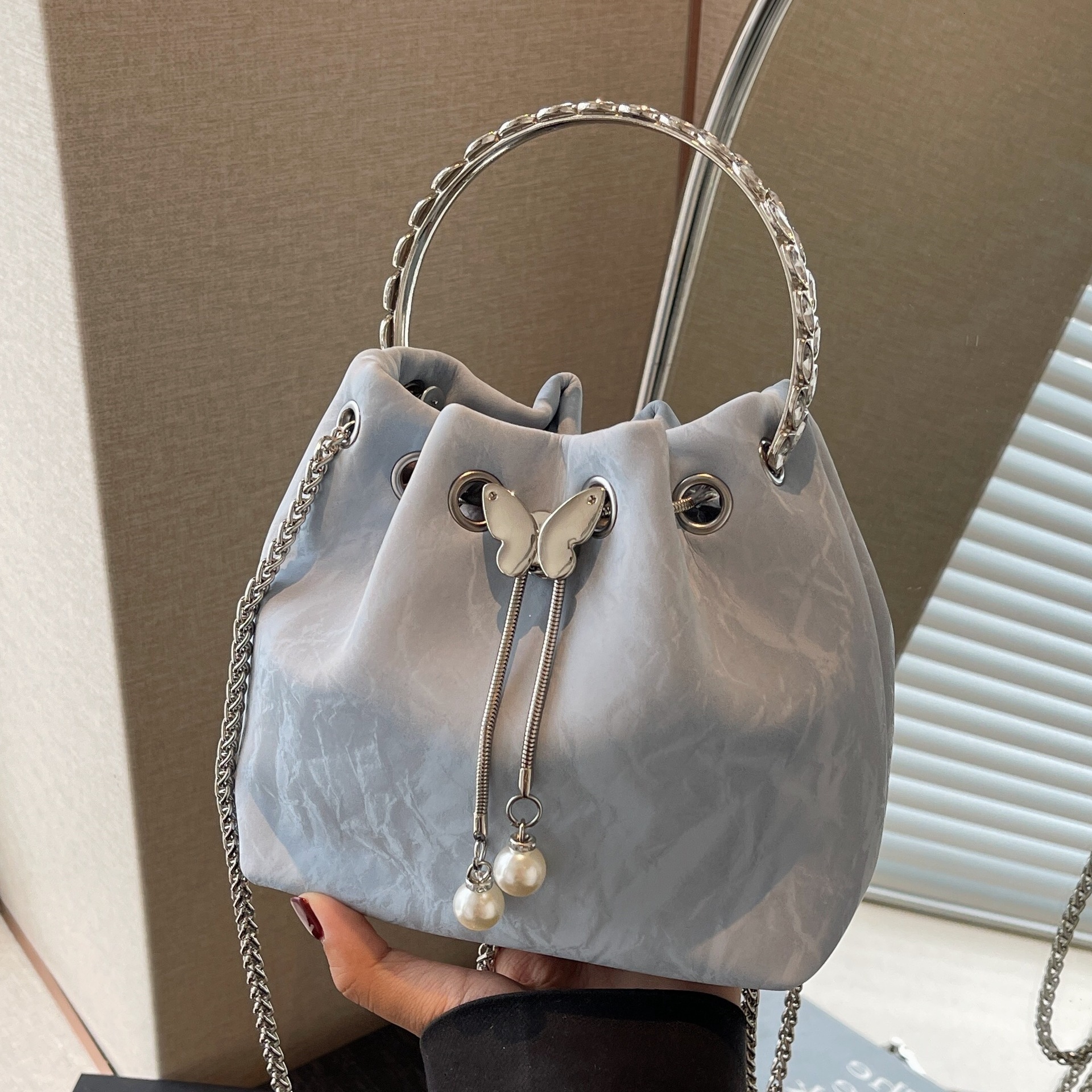 Small Niche Design Handheld Small For Women In The Summer Of fashion, New Fashionable And Trendy Chain Crossbody Bags, Commuting Bucket Bags Fashion S