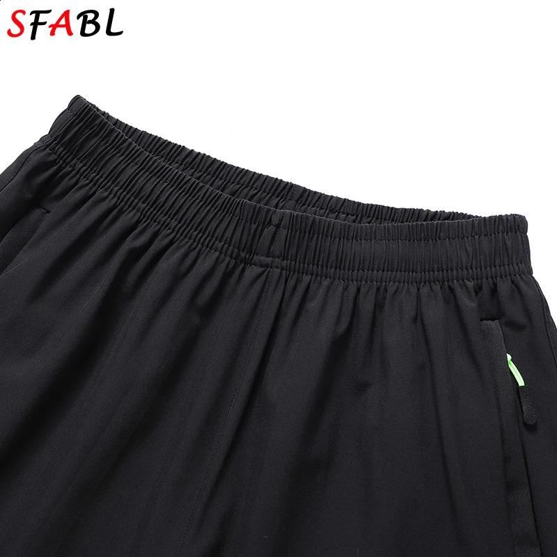 Quick drying and breathable mens board shorts for fitness elastic jogging running runners summer gym exercise clothes at the bottom 250312
