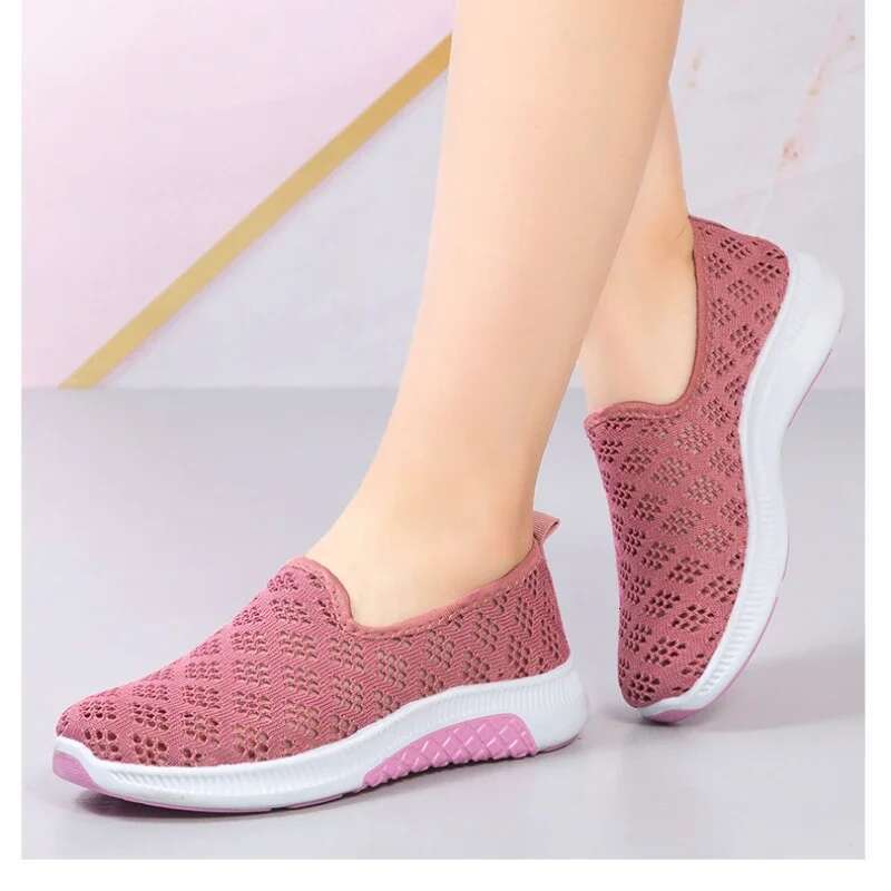 XIHAHA NEW Summer Korean Mesh Comfortable Women Breathable Ho llow Sports Walking Sn eakers Casual Flat Ladies Dance Shoes
