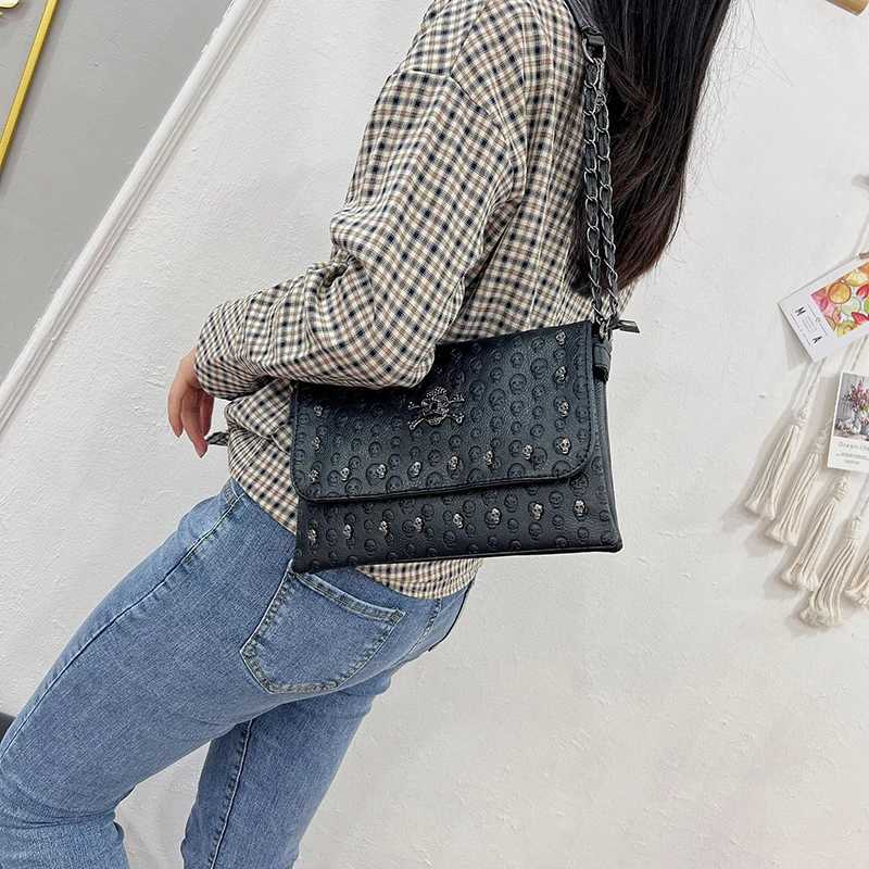 Luxury Womens PU Leather Messenger Bag Handbag Famous Brand Designer Womens Retro Gothic Chain Shoulder Bag Y250319