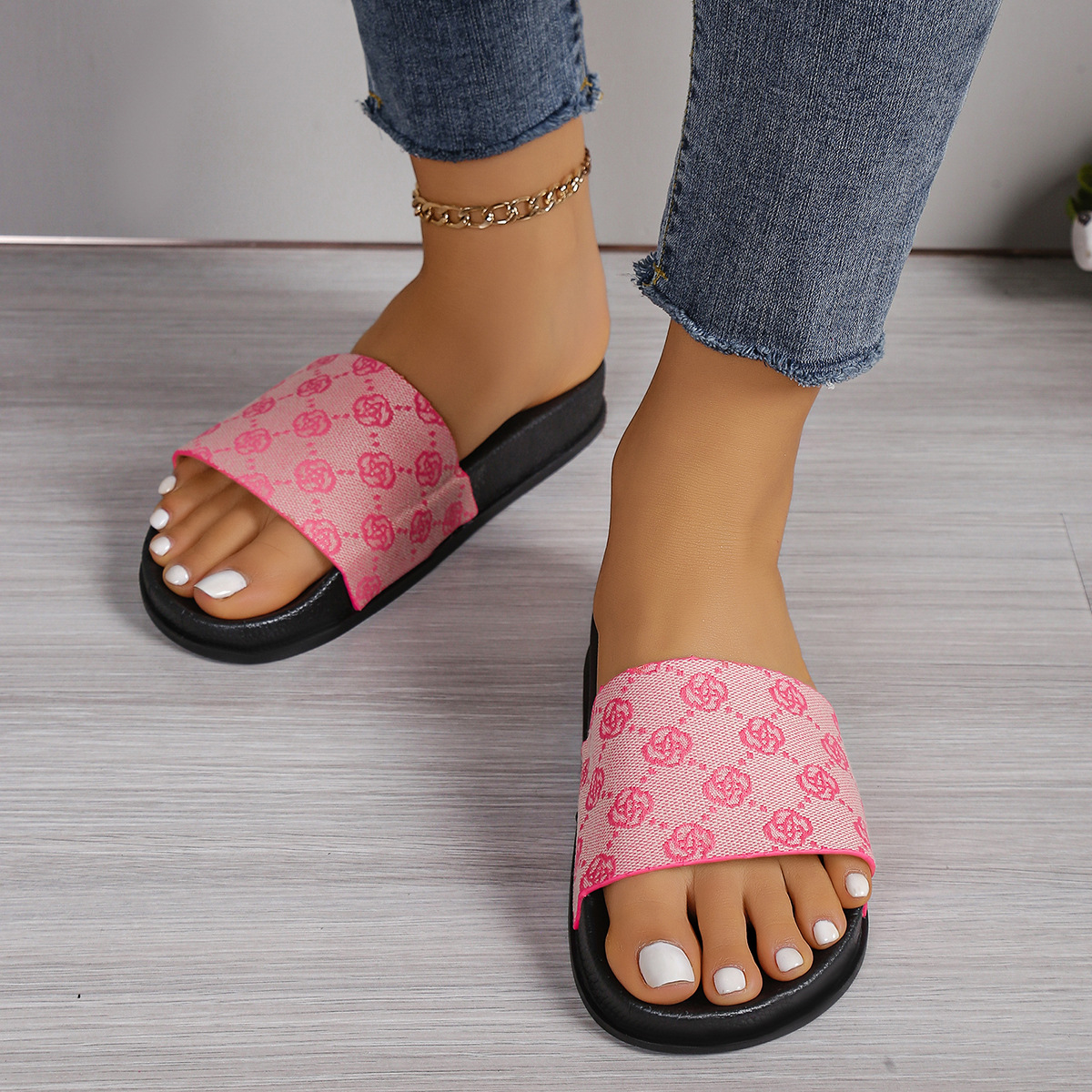 Free shipping designer slippers flat slides for womens sandals girl fashion Open toed slipper outdoor summer shoes
