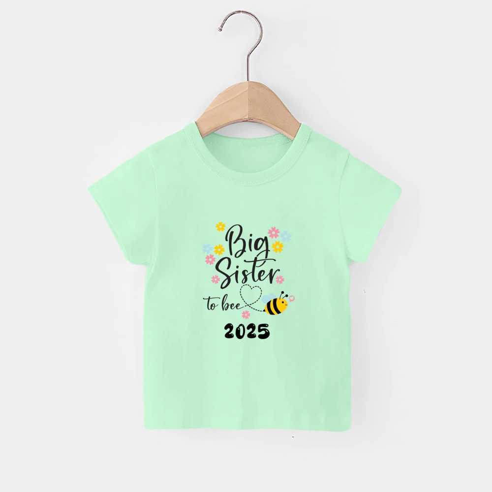 Bee Big Sister To Bee 2025 Printed Childrens T-Shirt Top Casual Short Sleeve sisters T-Shirt Fashion Comfortable Crew Neck Childrens T-ShirtT250320
