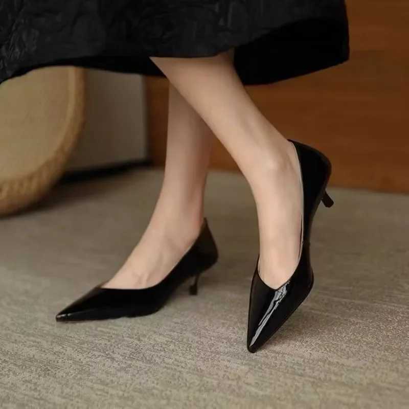 Womens dress shoes kitten H spring elegant dot toe warm pump cow patent leather warm shoes heel Tals Hauts Y250319